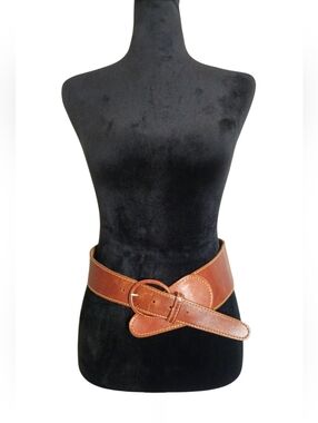 Vintage Western Leather Cognac Wide Criss Cross Hi- Waist Statement Belt S/M